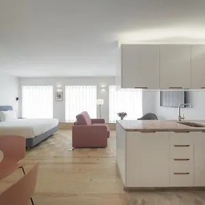 Serviced - Principe Real Apartman